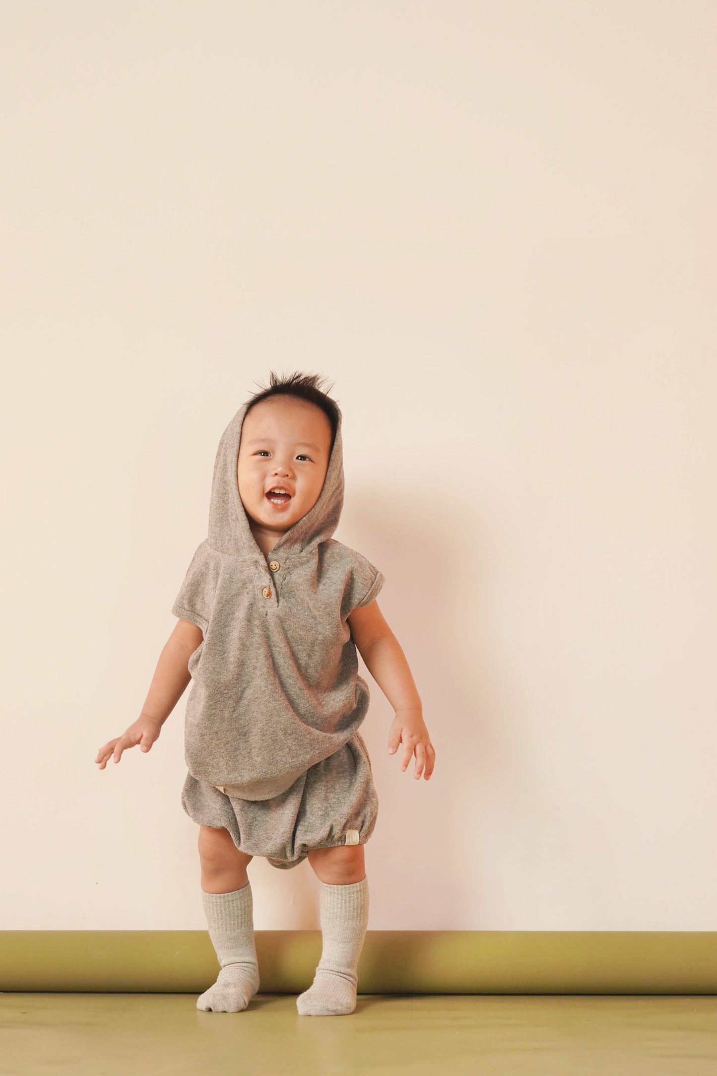 Unisex Sleeveless Hoodie with Bloomer (Grey)